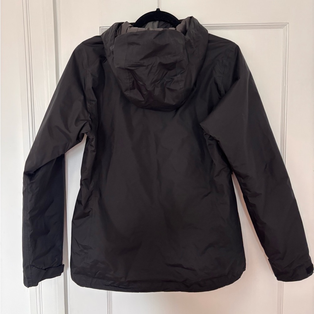 Patagonia Women’s Torrentshell 3L Waterproof Winter Jacket - Picture 2 of 3